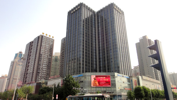 ���߽���